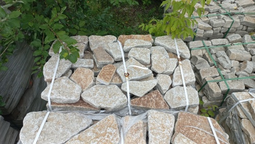 Гранитный плитняк галтованный для парковки купить в Сахалине