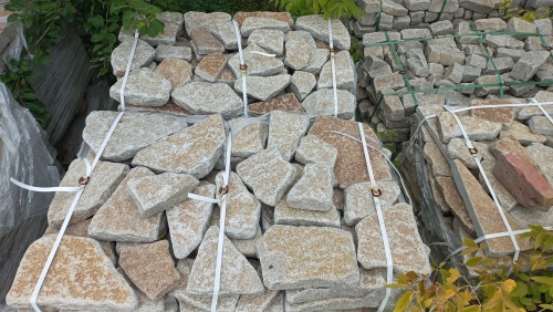 Плитняк гранитный галтованный купить в Сахалине