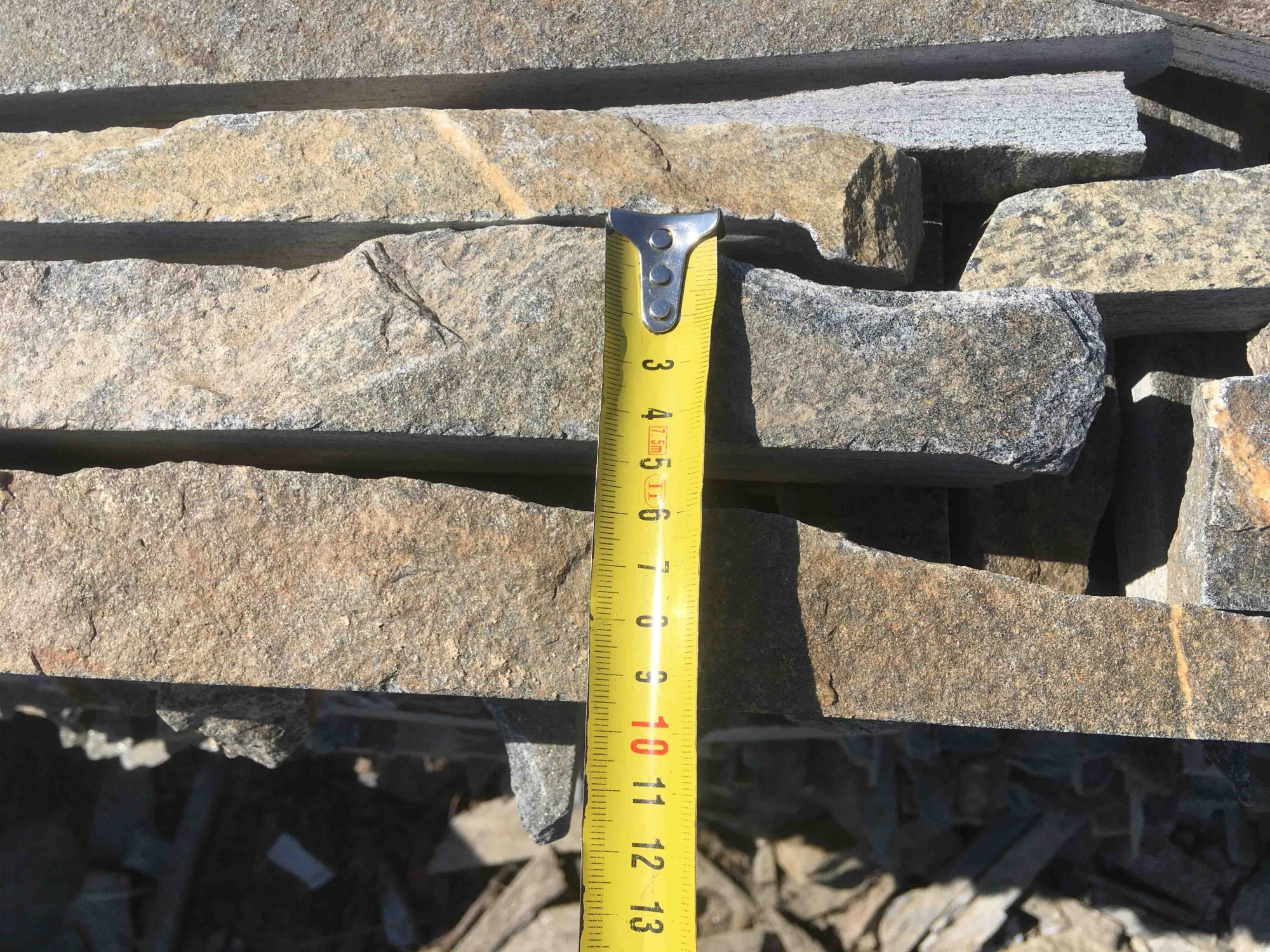 Горбушка златолит мультиколор для облицовки купить в Сахалине