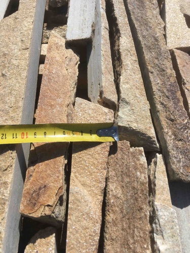 Горбушка златолит золотистый для облицовки купить в Сахалине