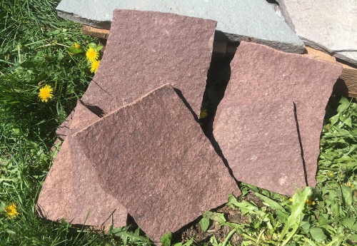 Плитняк лемезит бордовый для цоколя 1,5-2 см купить в Сахалине