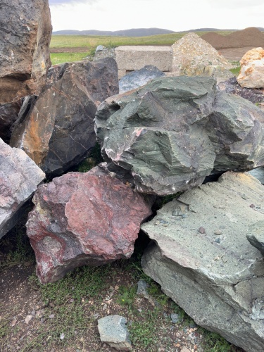 Камни для ландшафтного дизайна зелёные 10-60 килограмм купить в Сахалине