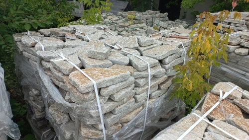 Гранитный плитняк галтованный для парковки купить в Сахалине