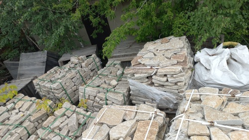 Гранитный плитняк галтованный для парковки купить в Сахалине