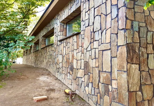 Плитняк кора дерева для цоколя, отмостки купить в Сахалине