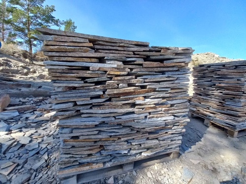 Плитняк златолит серебристый для фасада купить в Сахалине