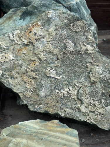 Ландшафтные глыбы зелёные 200-500 килограмм купить в Сахалине