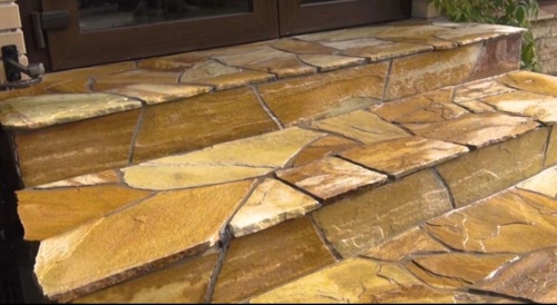 Плитняк златолит жёлтый золотистый для отмостки купить в Сахалине